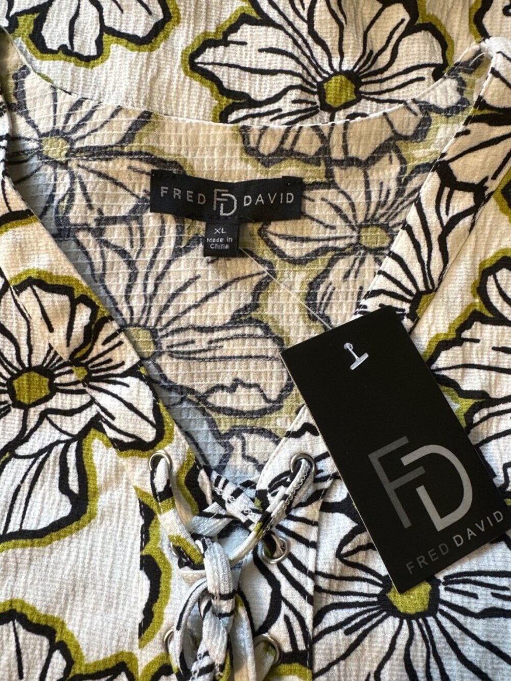 Fred David Sleeveless Floral Lace-Up Blouse XL Black & Green Daisy Print Lightwe - Picture 4 of 4